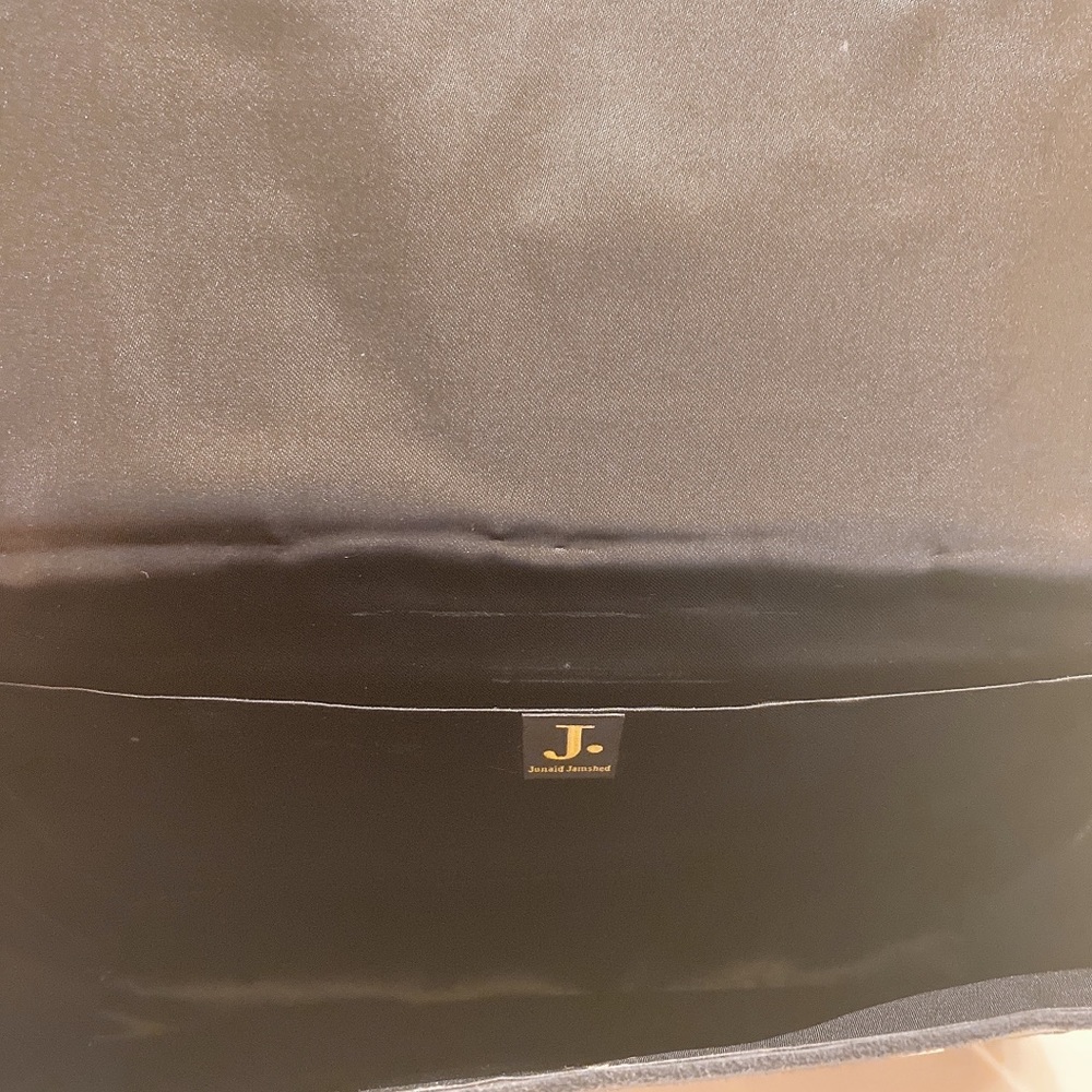 Junaid jamshaid bag/ clutch - Picture 6 of 7